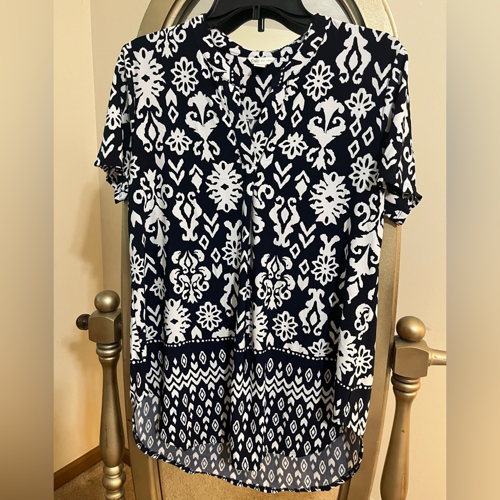 Women’s Cato Black and White Patterned Top